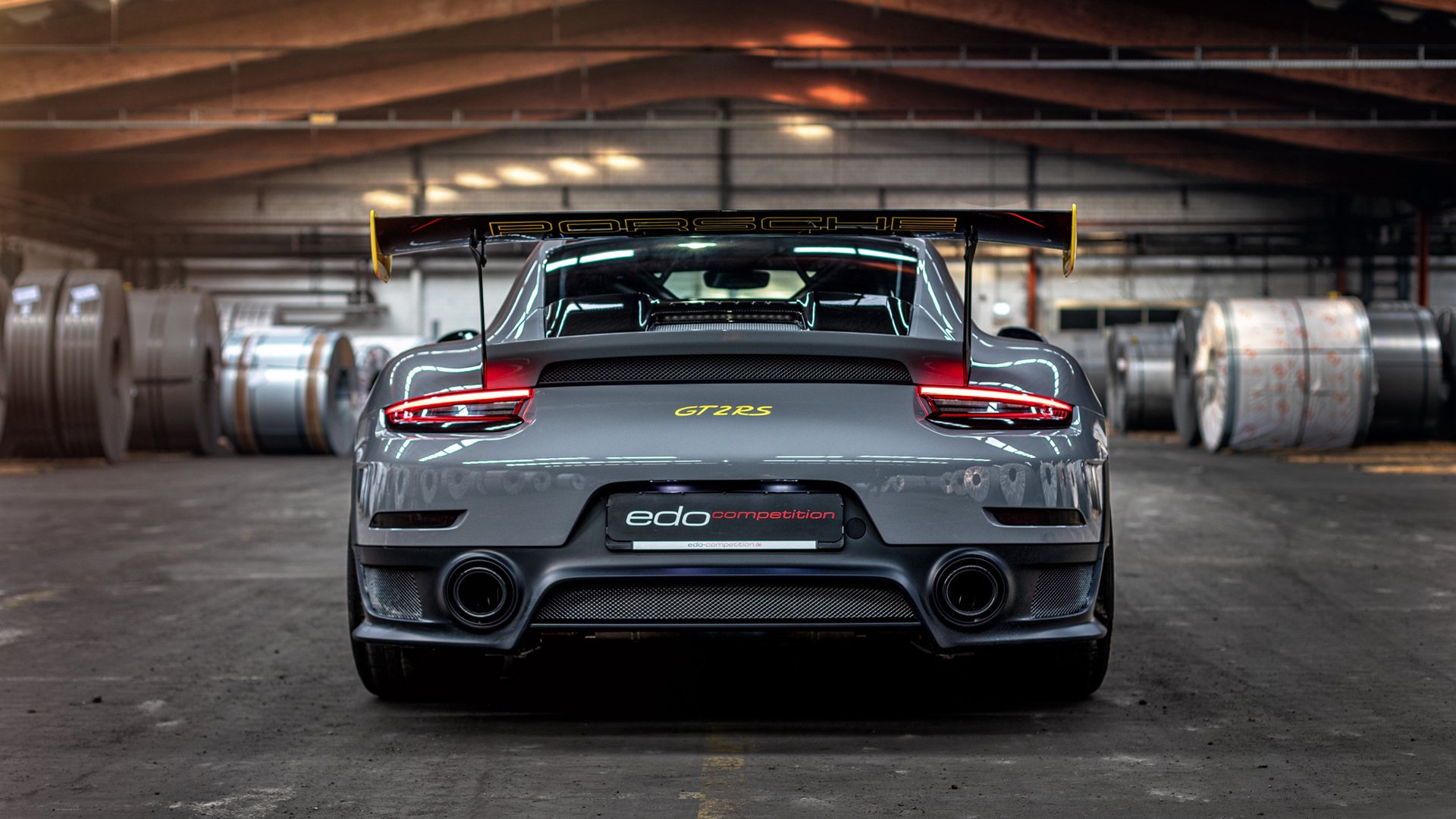 爱游戏赛事中心-_激烈角逐：男子单打决赛激战至终场即将揭晓_，男子单打决赛视频